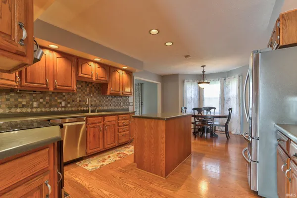 $377,000 | 10124 Brookline Drive, Evansville, IN 47711