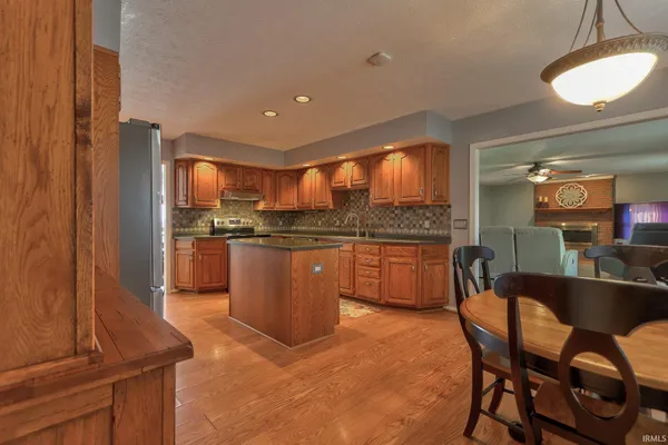 $377,000 | 10124 Brookline Drive, Evansville, IN 47711