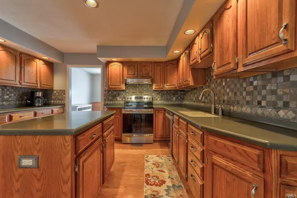 $377,000 | 10124 Brookline Drive, Evansville, IN 47711