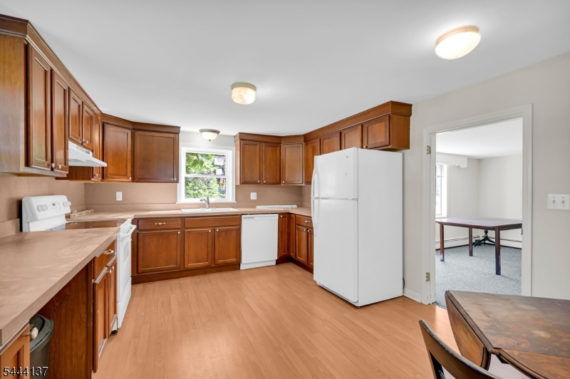 425 Powerville Road Boonton, NJ 07005 - Photo 4 of 37
