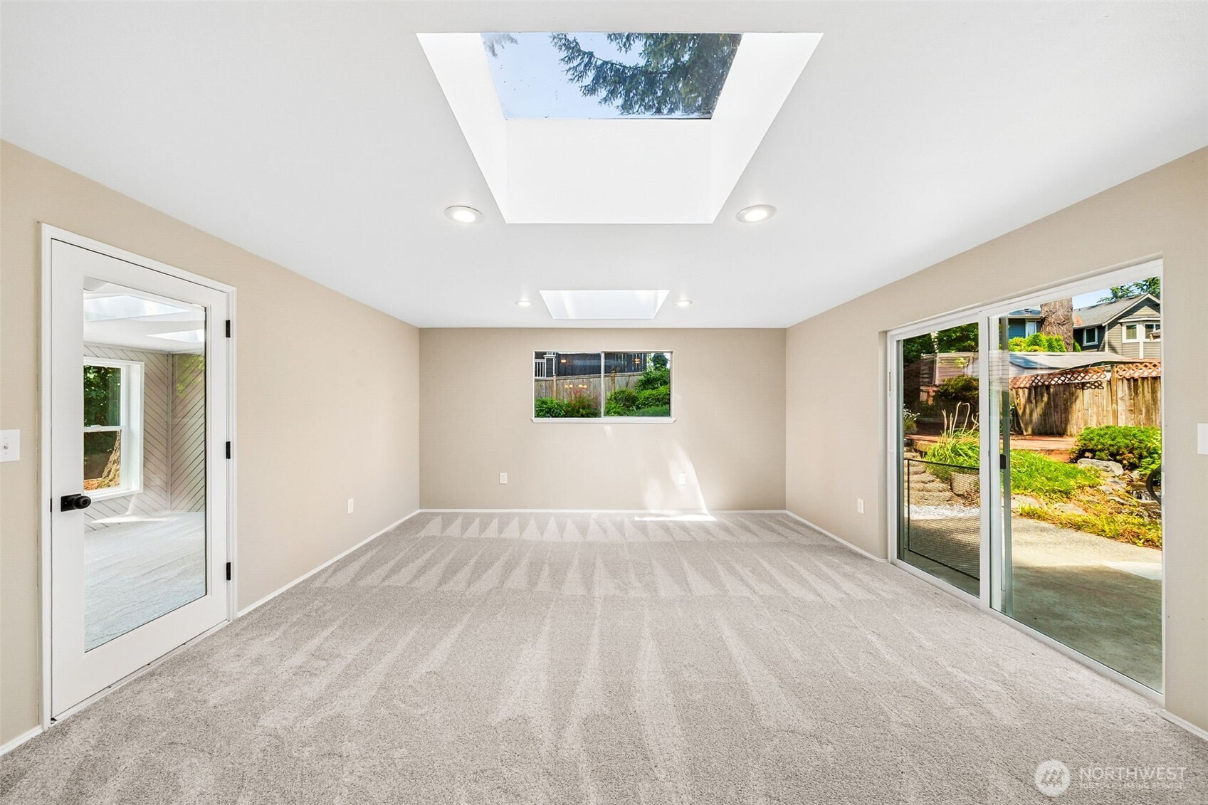 11434 Southeast 186th Street Renton, WA 98055 - Photo 10 of 32 Gallery Image 10