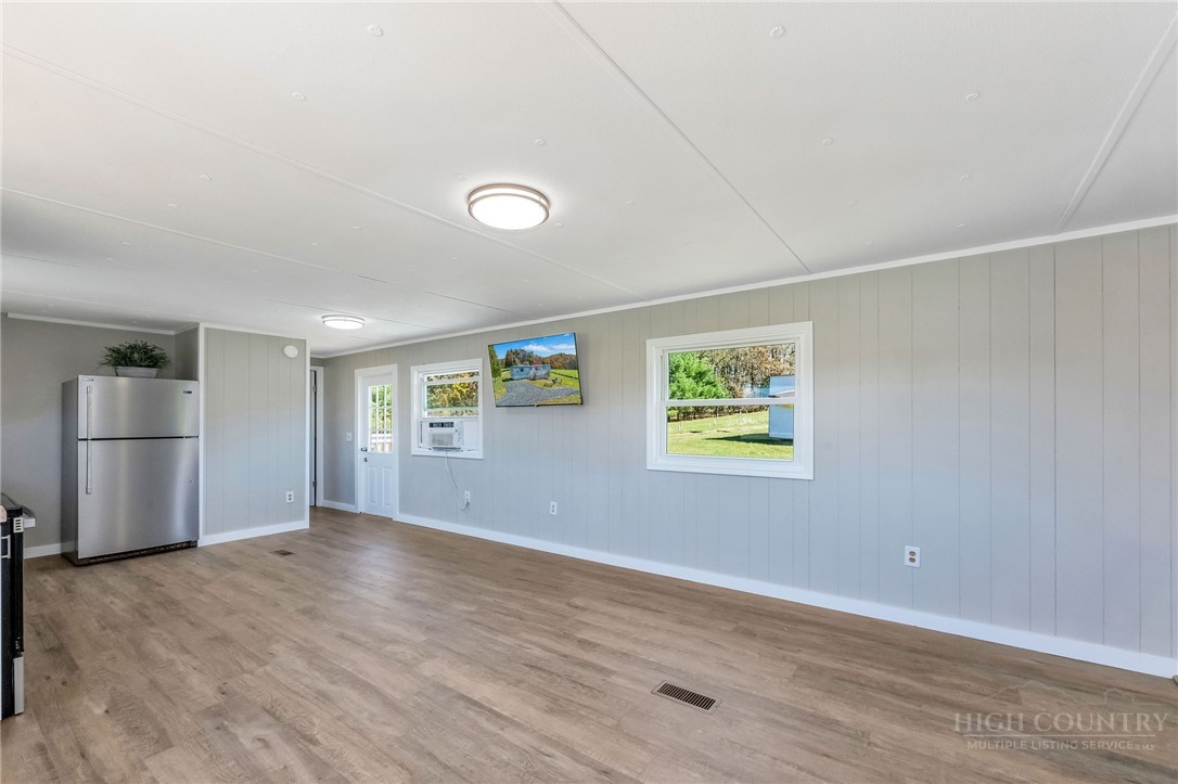 986 Wagoner Access Road Jefferson, NC 28640 - Photo 20 of 23