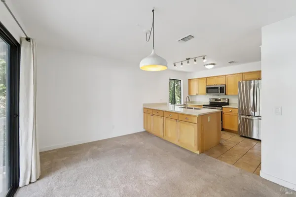 $650,000 | 760 Granada Court, St. Helena, CA 94574