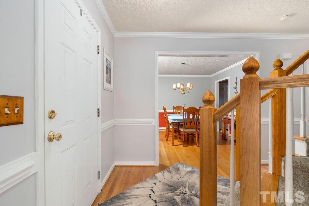 8516 Ridgebury Road Raleigh, NC 27603 - Photo 5 of 27