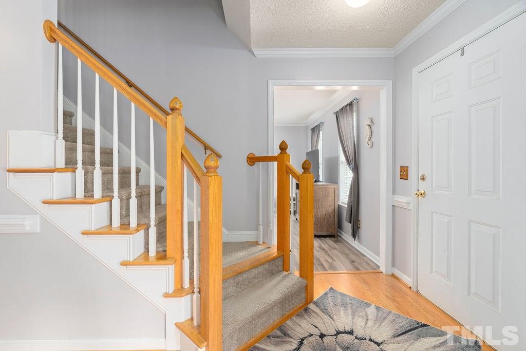 8516 Ridgebury Road Raleigh, NC 27603 - Photo 6 of 27