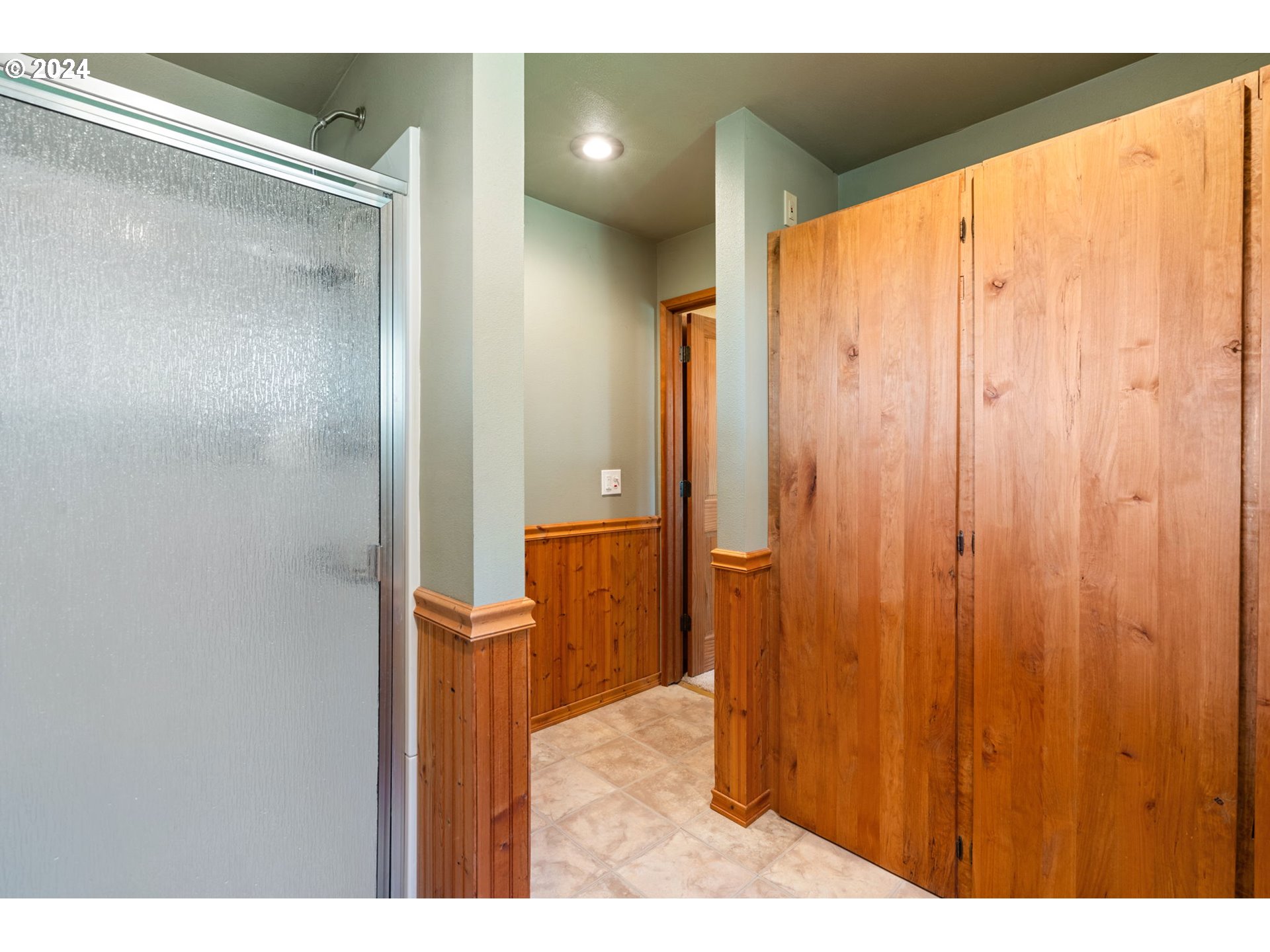 16441 South Henrici Road Oregon City, OR 97045 - Photo 14 of 41