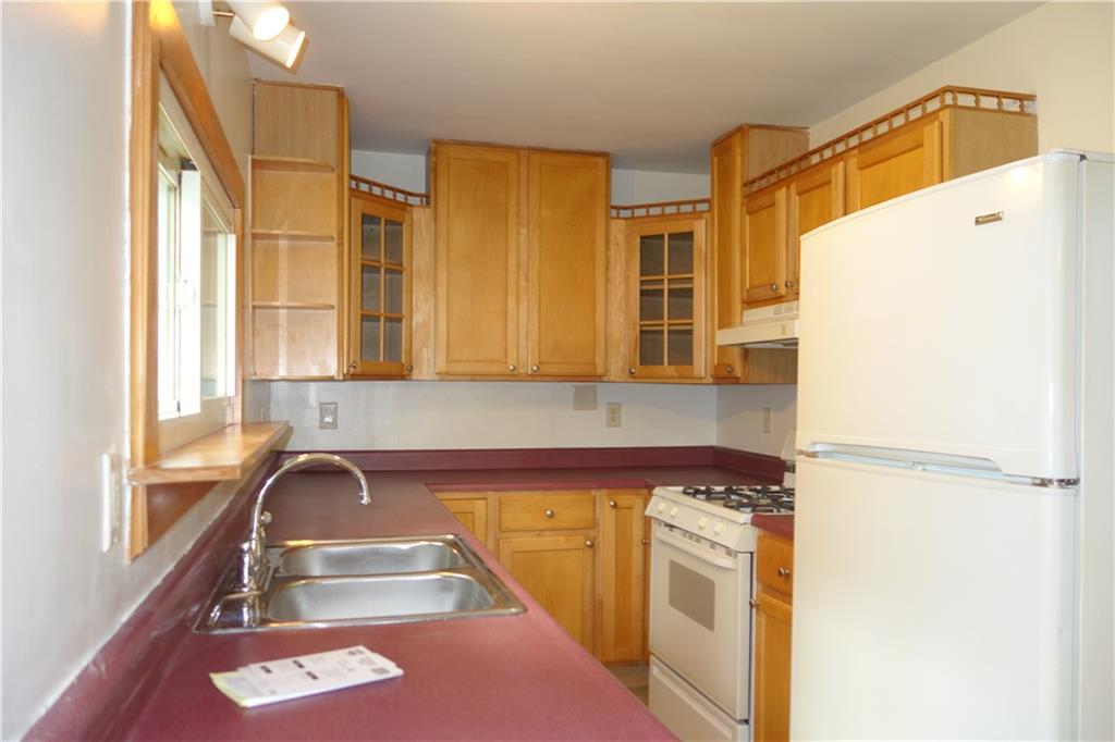 2437 Oakhill Road Gibsonia, PA 15044 - Photo 9 of 24 Gallery Image 9