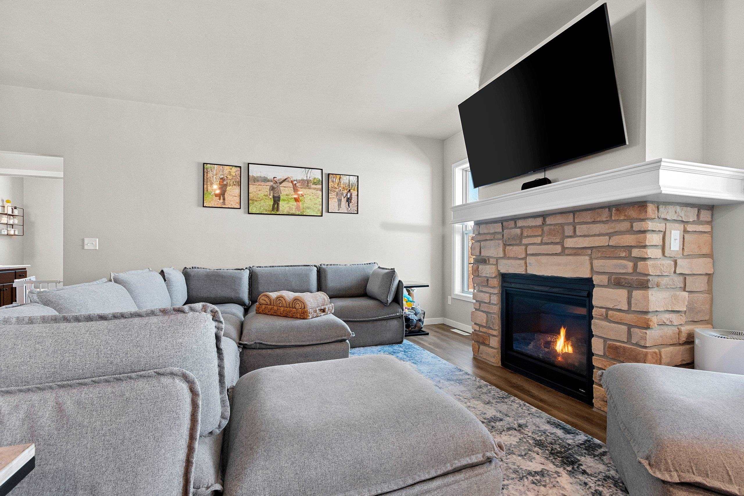 1350 Copilot Way De Pere, WI 54115 - Photo 19 of 47