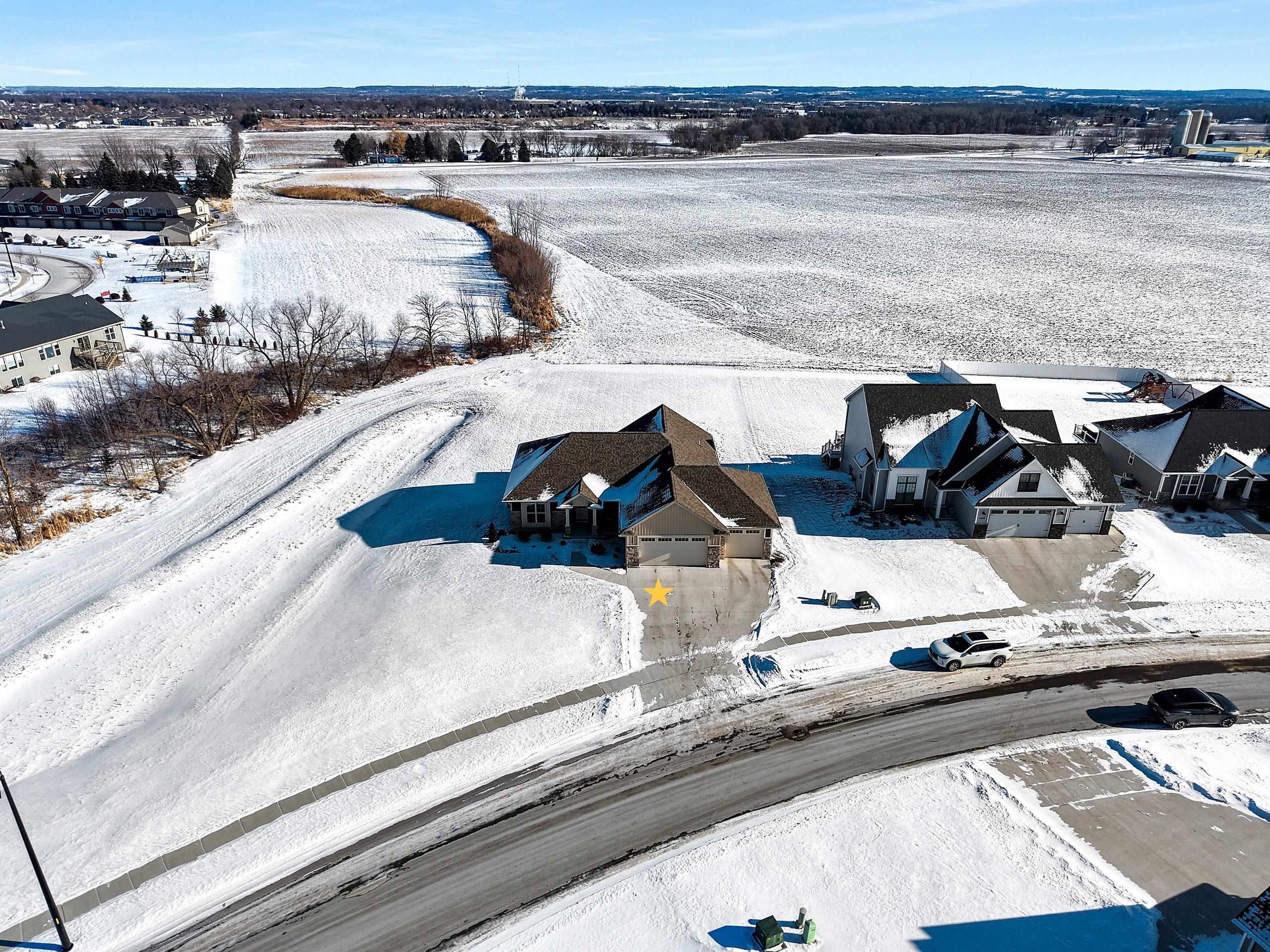 1350 Copilot Way De Pere, WI 54115 - Photo 2 of 47