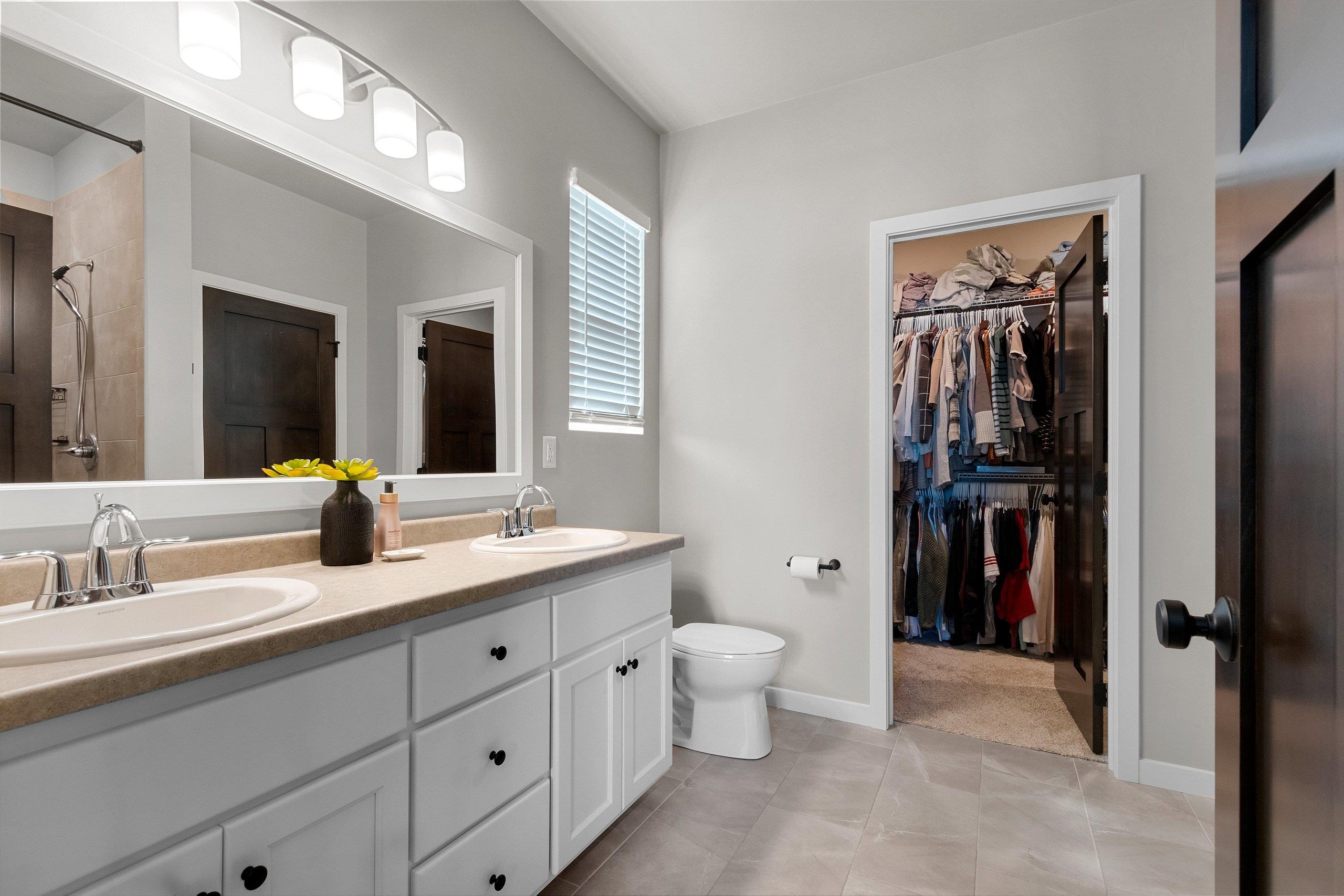 1350 Copilot Way De Pere, WI 54115 - Photo 25 of 47