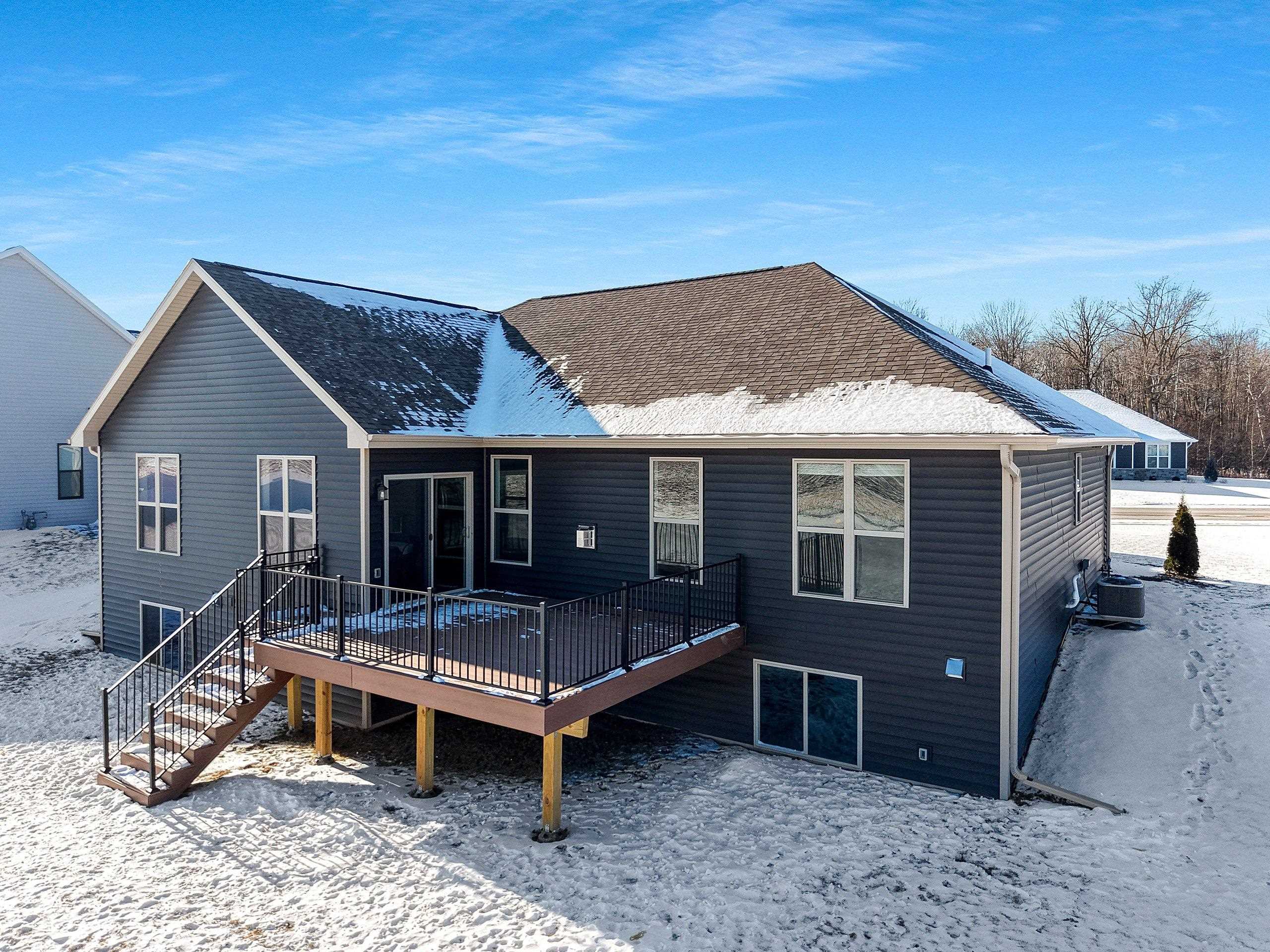 1350 Copilot Way De Pere, WI 54115 - Photo 3 of 47