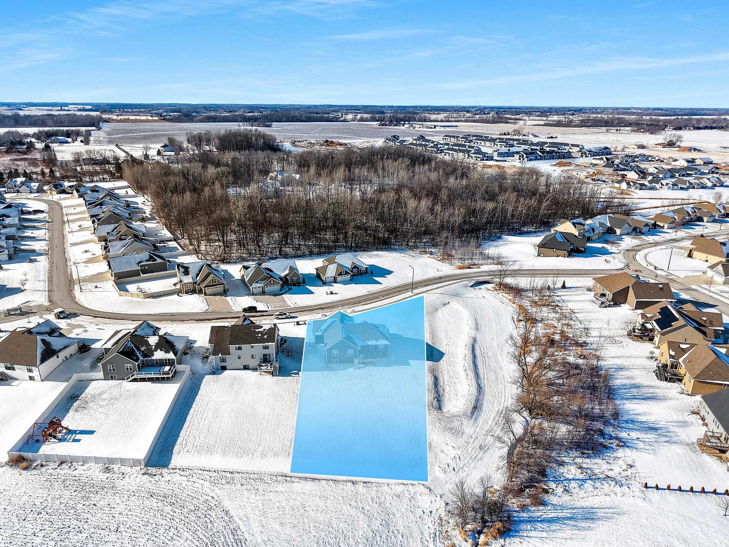 1350 Copilot Way De Pere, WI 54115 - Photo 4 of 47