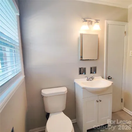 $1,475 | 4041 Carlyle Drive, Charlotte, NC 28208