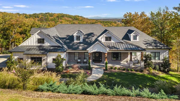 $2,500,000 | 2214 Horizons View Drive, Ooltewah, TN 37363