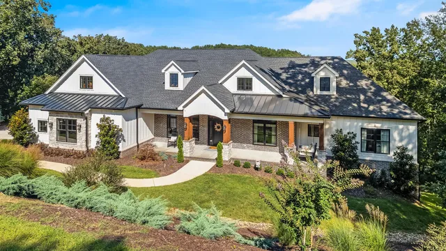 $2,500,000 | 2214 Horizons View Drive, Ooltewah, TN 37363