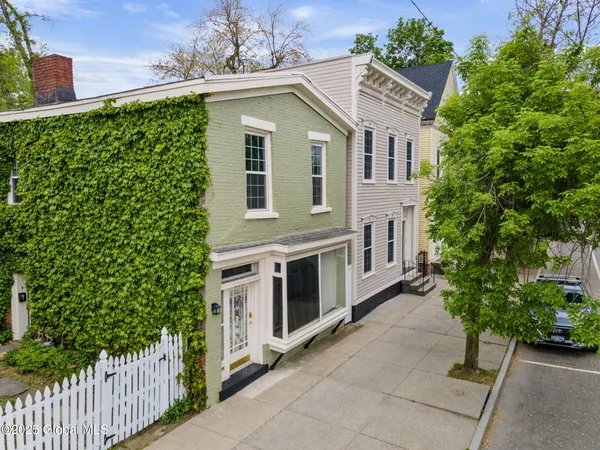 $2,400,000 | 462-470 2nd Avenue, Troy, NY 12182