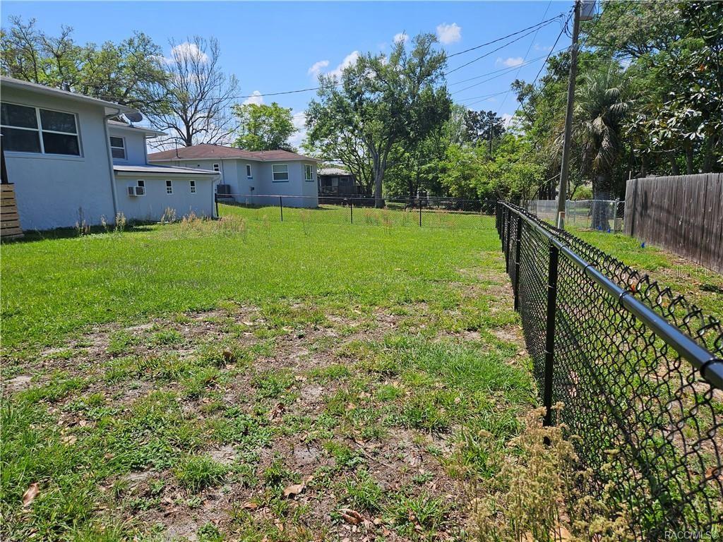 404 South Adams Street Beverly Hills, FL 34465 - Photo 13 of 34