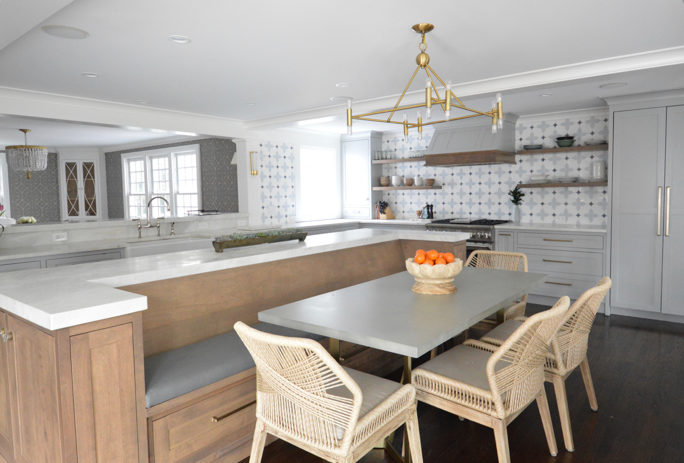 142 Brookside Road Darien, CT 06820 - Photo 2 of 18 a kitchen with a table and chairs in it