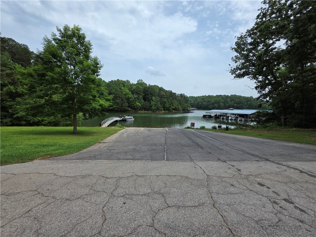116 Oconee Avenue Westminster, SC 29693 - Photo 3 of 7 Boat ramp