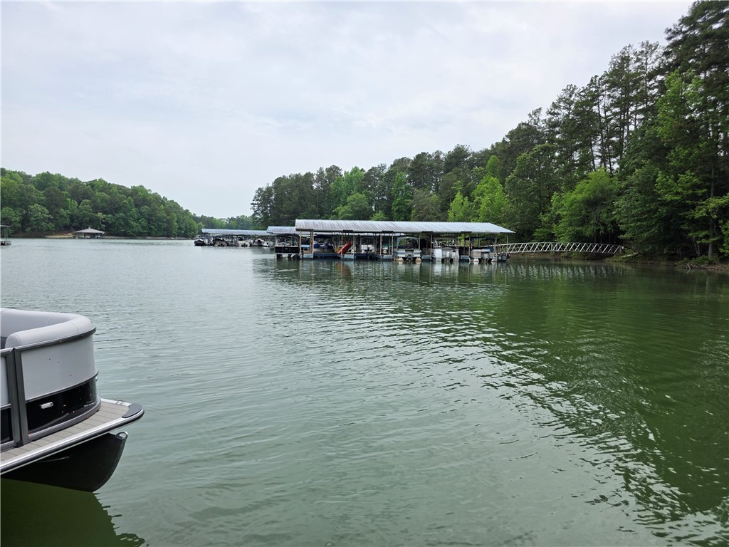 116 Oconee Avenue Westminster, SC 29693 - Photo 5 of 7 Lake Hartwell