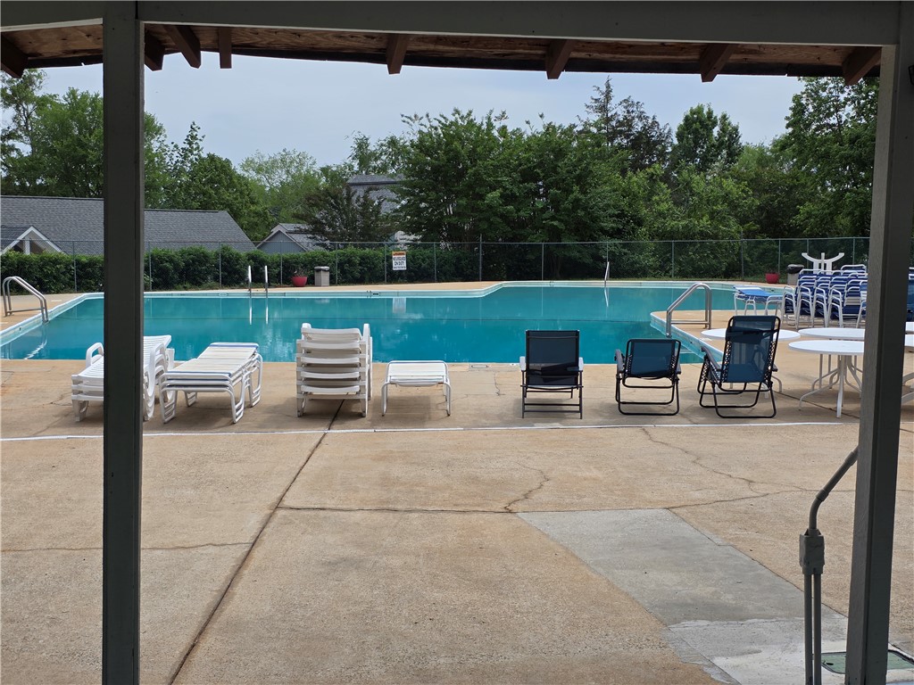116 Oconee Avenue Westminster, SC 29693 - Photo 7 of 7 Olympic-sized pool