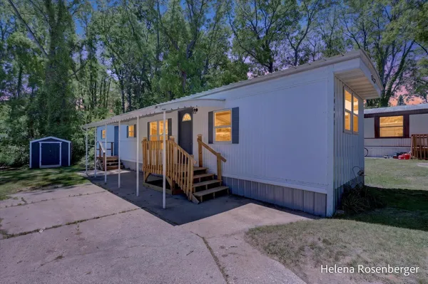 $37,500 | 10604 Peachtree Street, Plainwell, MI 49080