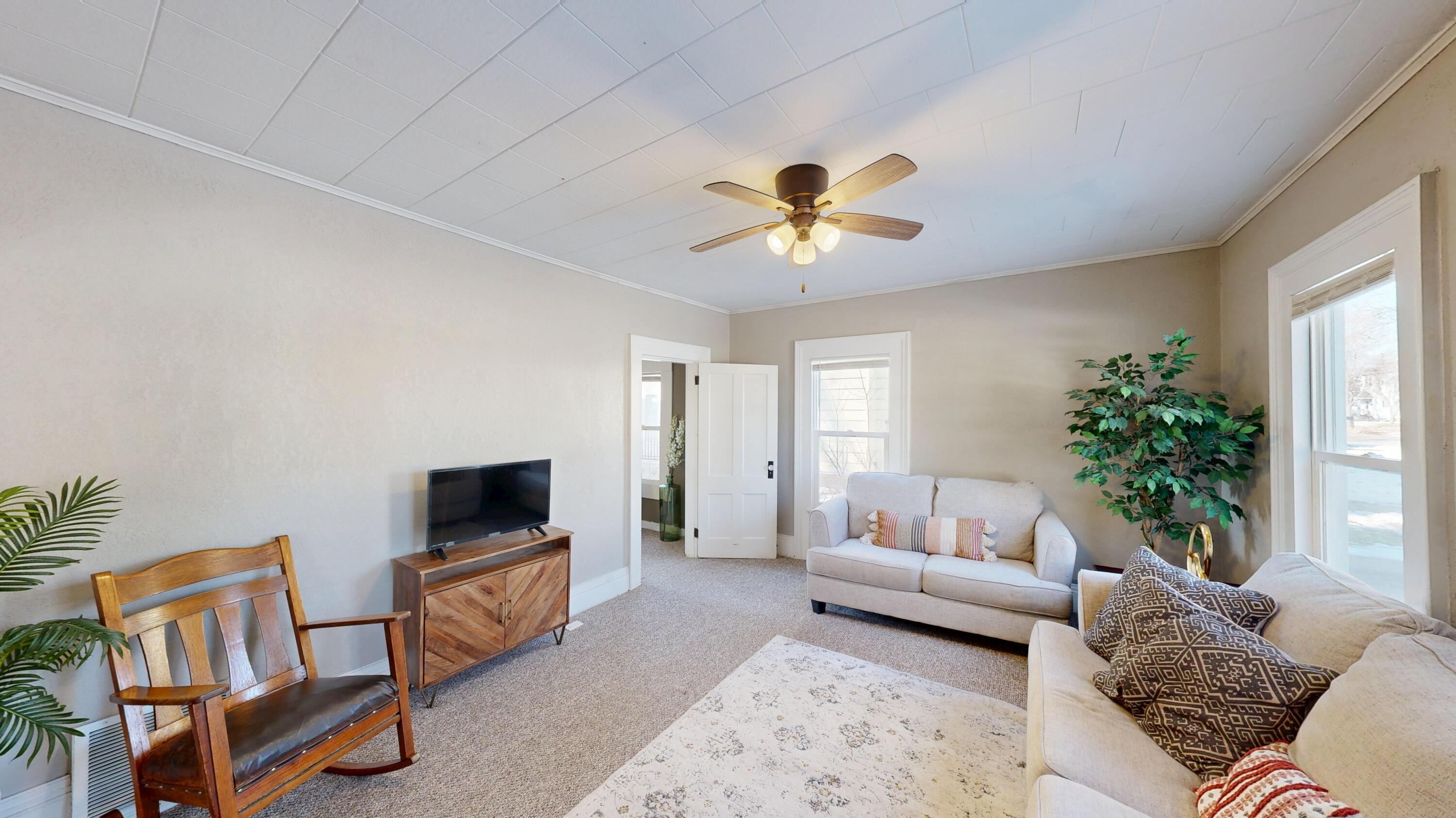 509 East Franklin Street, Unit 511 Sparta, WI 54656 - Photo 8 of 60 Lower living room