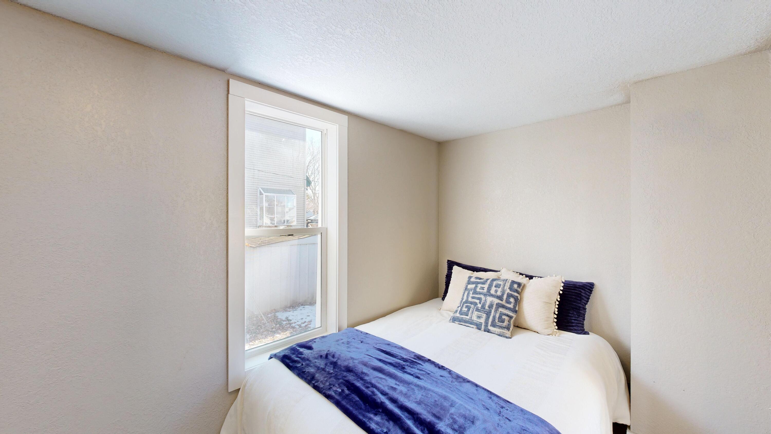 509 East Franklin Street, Unit 511 Sparta, WI 54656 - Photo 24 of 60 Lower bedroom