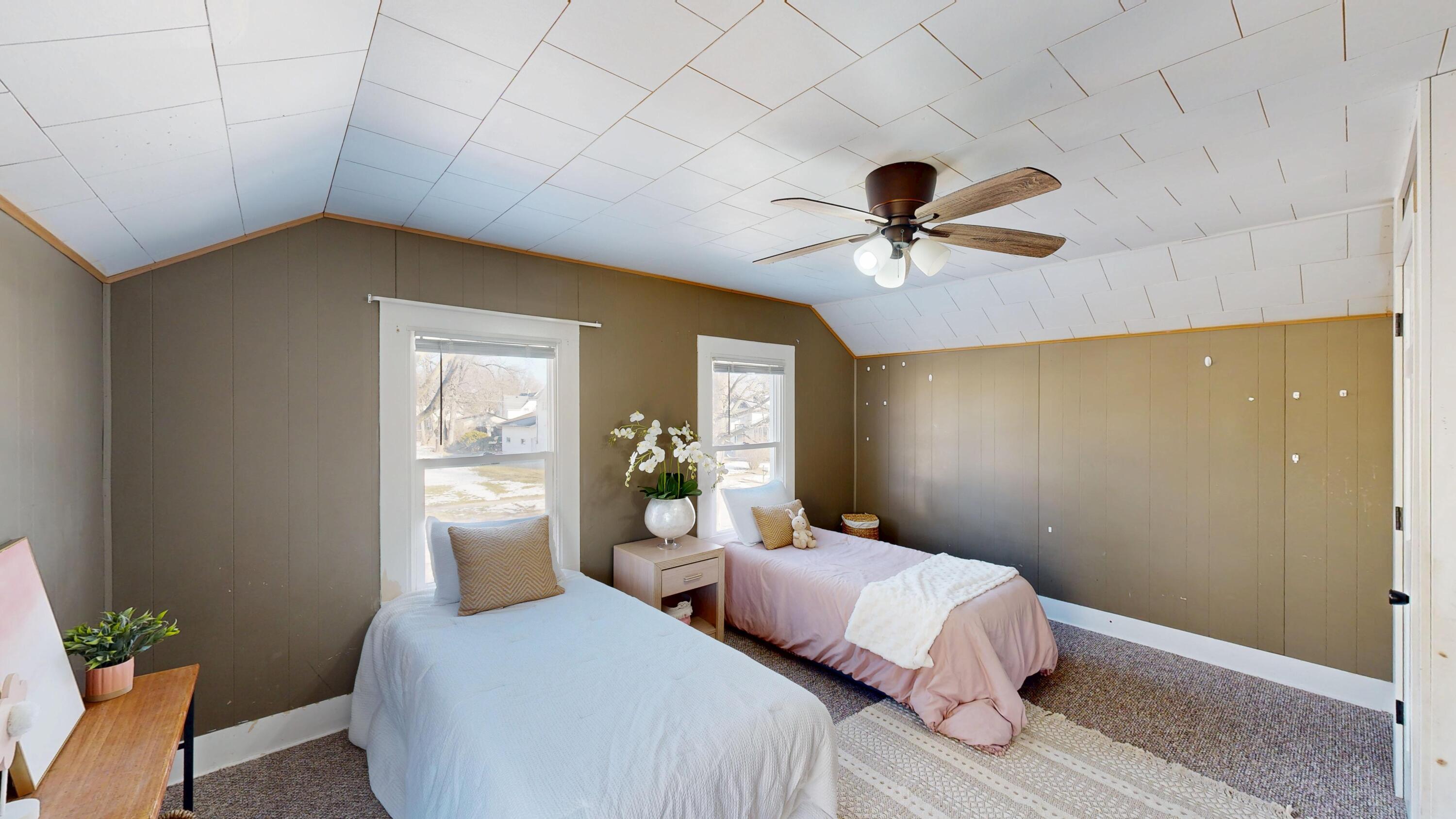 509 East Franklin Street, Unit 511 Sparta, WI 54656 - Photo 26 of 60 Lower bedroom