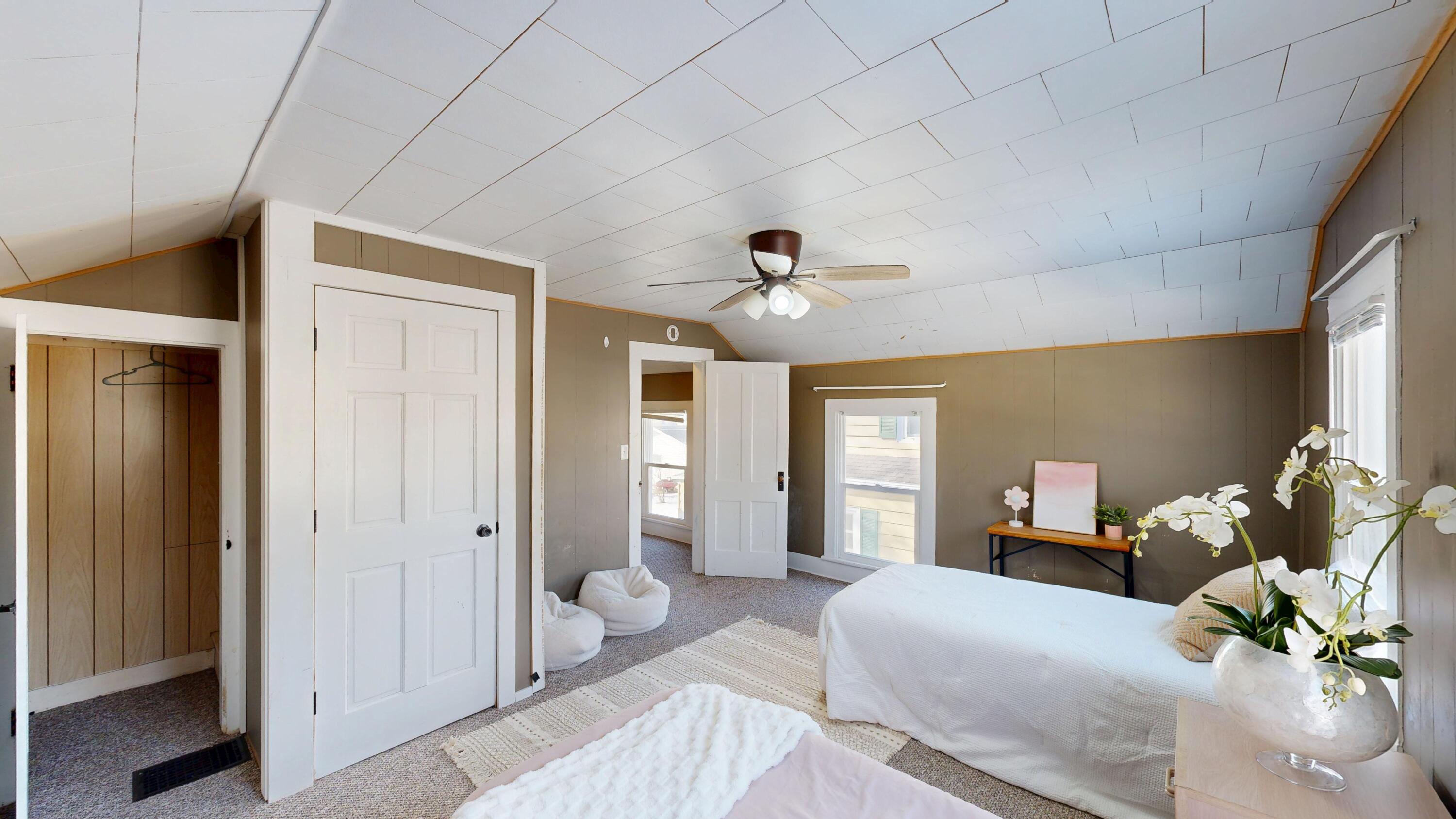 509 East Franklin Street, Unit 511 Sparta, WI 54656 - Photo 27 of 60 Lower bedroom