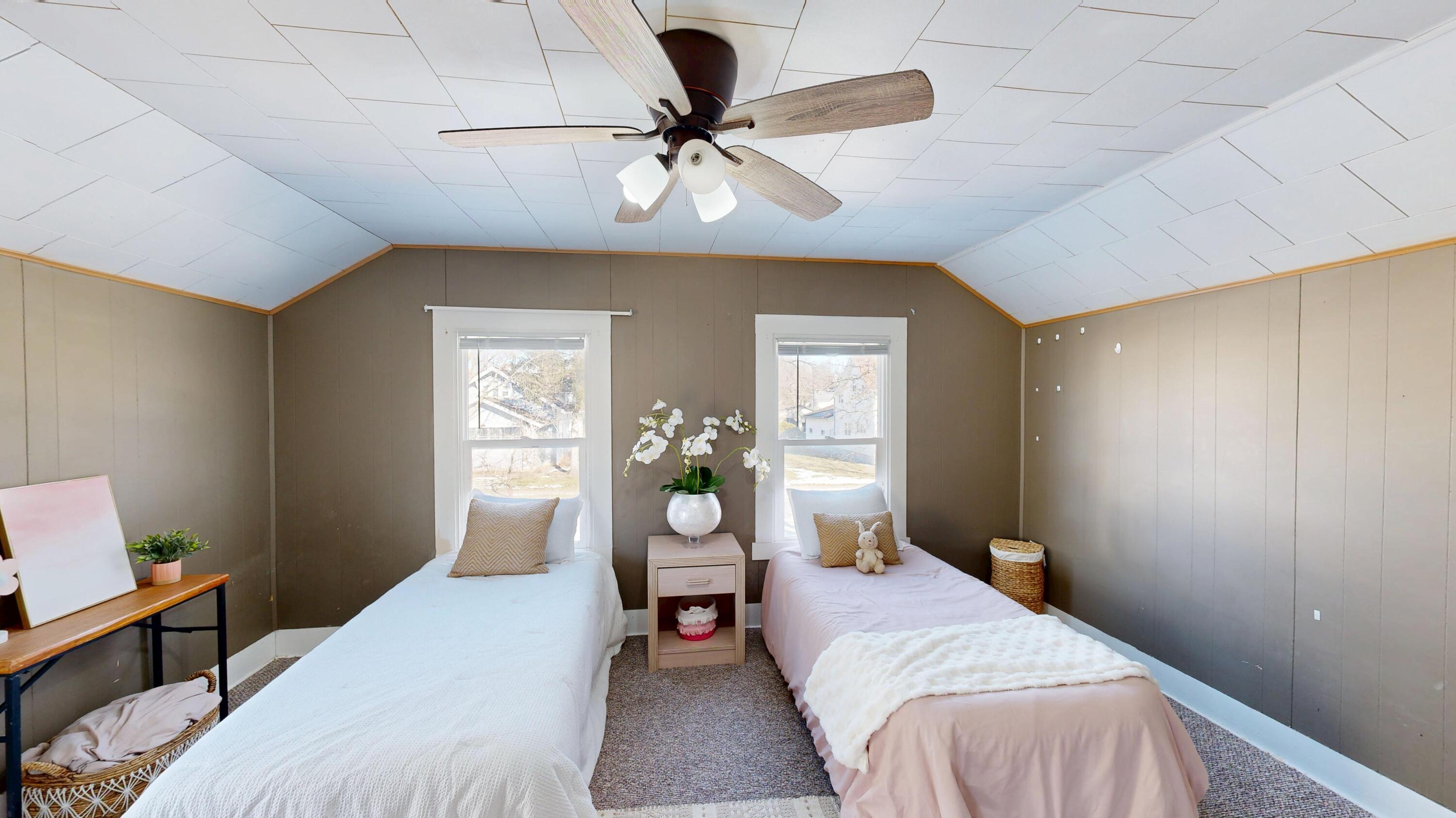 509 East Franklin Street, Unit 511 Sparta, WI 54656 - Photo 29 of 60 Lower bedroom