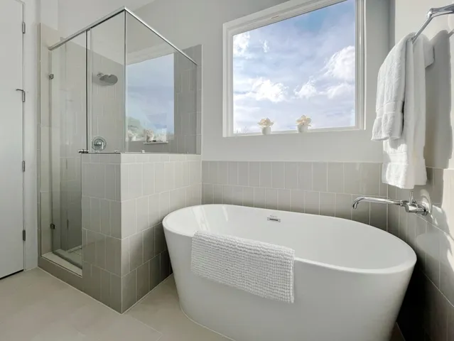 $2,299 | 8316 Curry Road, Unit A, Houston, TX 77093