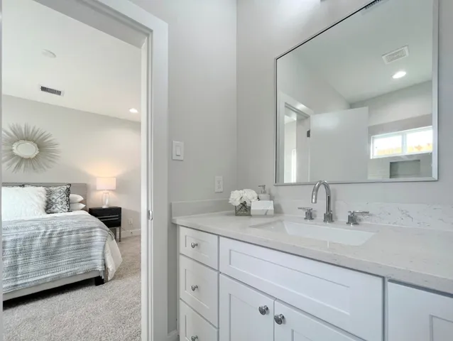 $2,299 | 8316 Curry Road, Unit A, Houston, TX 77093