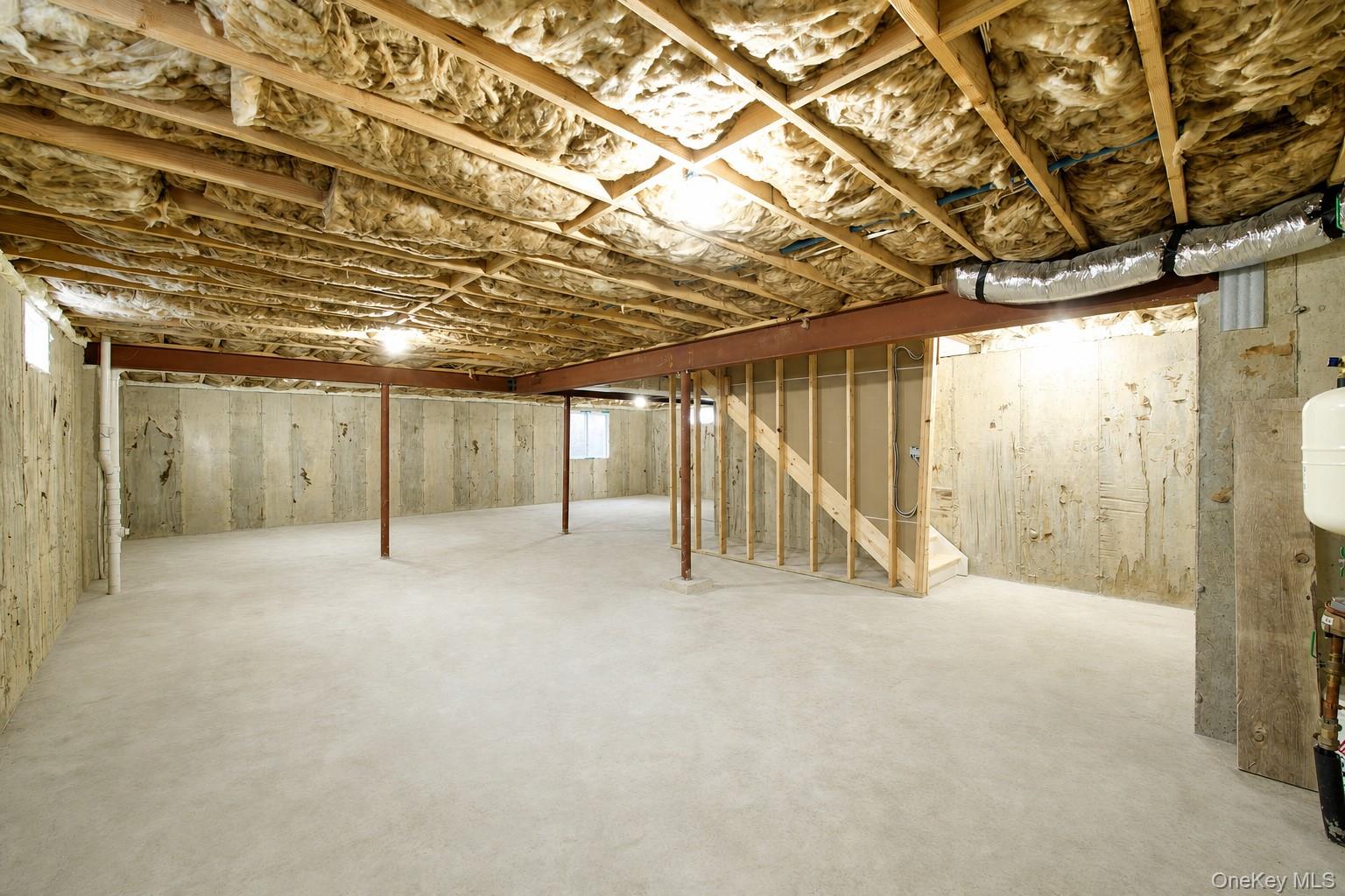 1320 R Street Elmont, NY 11003 - Photo 27 of 33