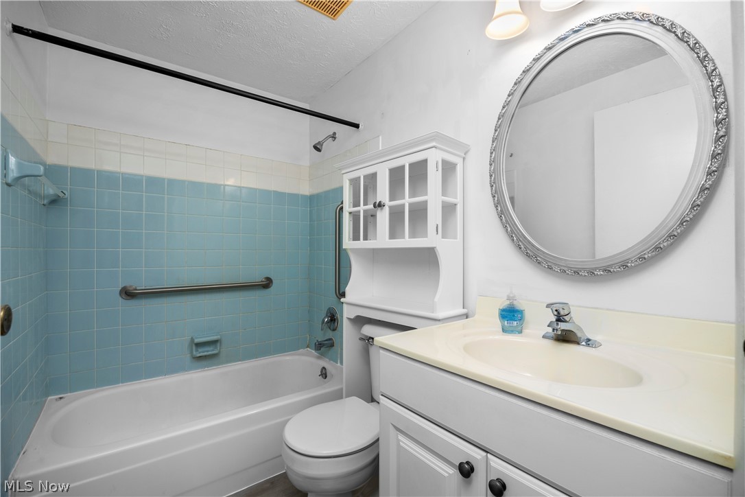 974 Wadsworth Road Medina, OH 44256 - Photo 23 of 31