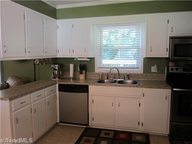 3500 Becks Church Road Lexington, NC 27292 - Photo 6 of 12 Kitchen.