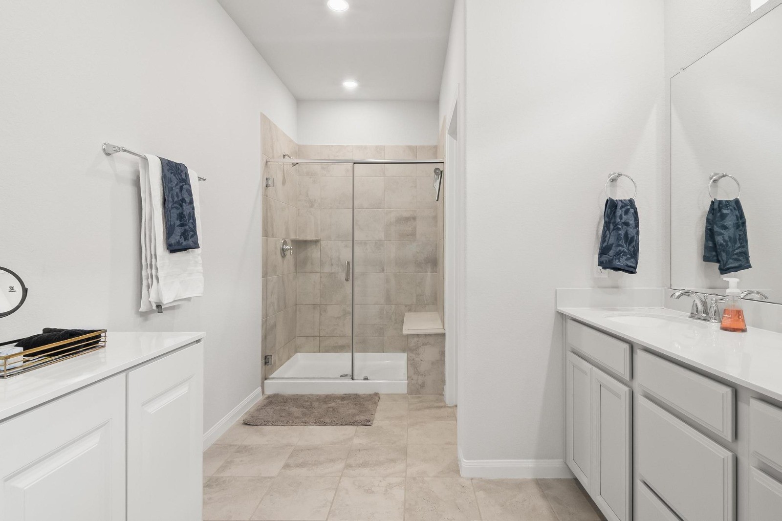 5511 Cuerta Street Houston, TX 77023 - Photo 18 of 25 a bathroom with a sink and a mirror