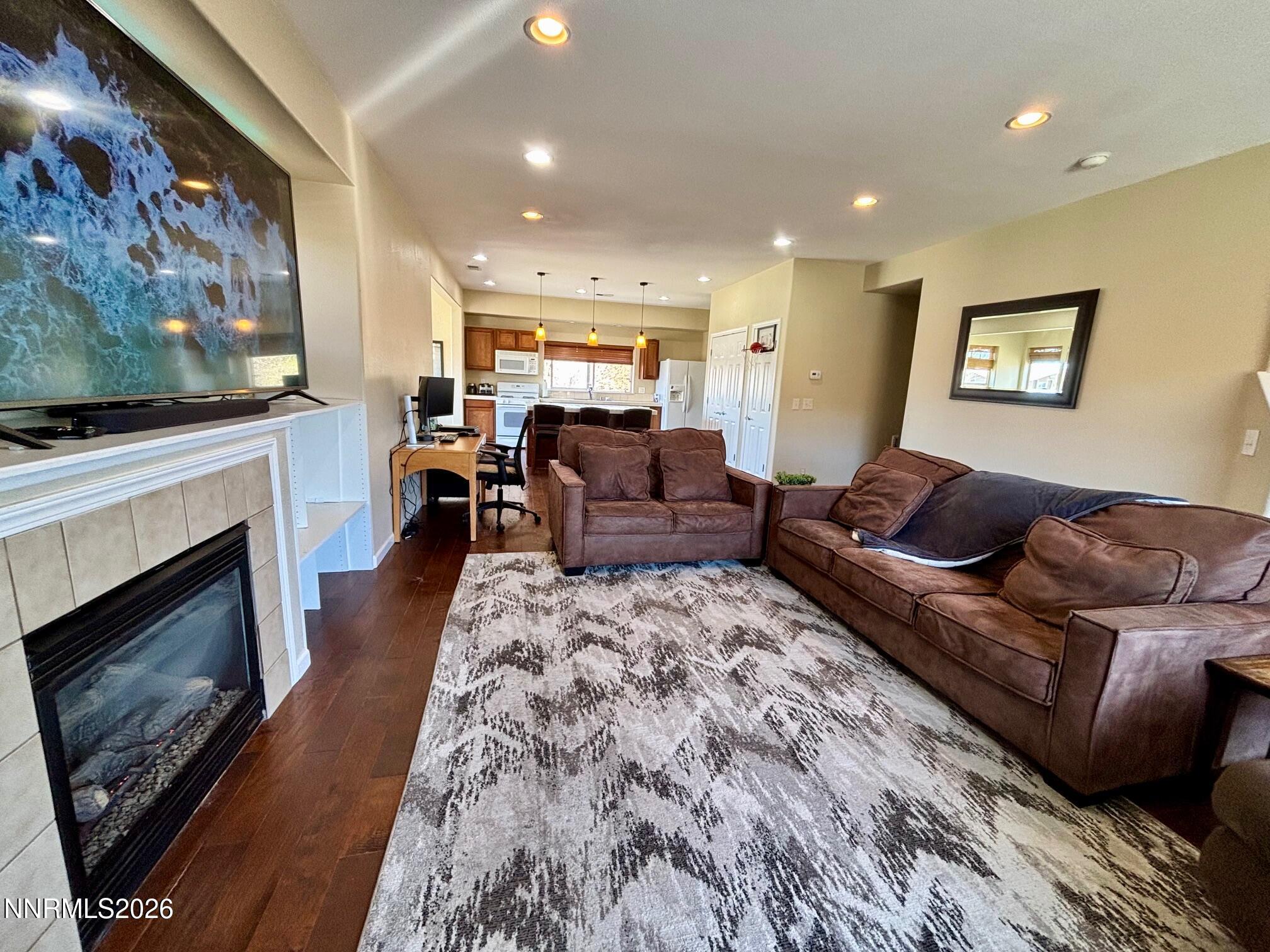 4299 Amber Marie Lane Reno, NV 89503 - Photo 11 of 32 LIVING ROOM