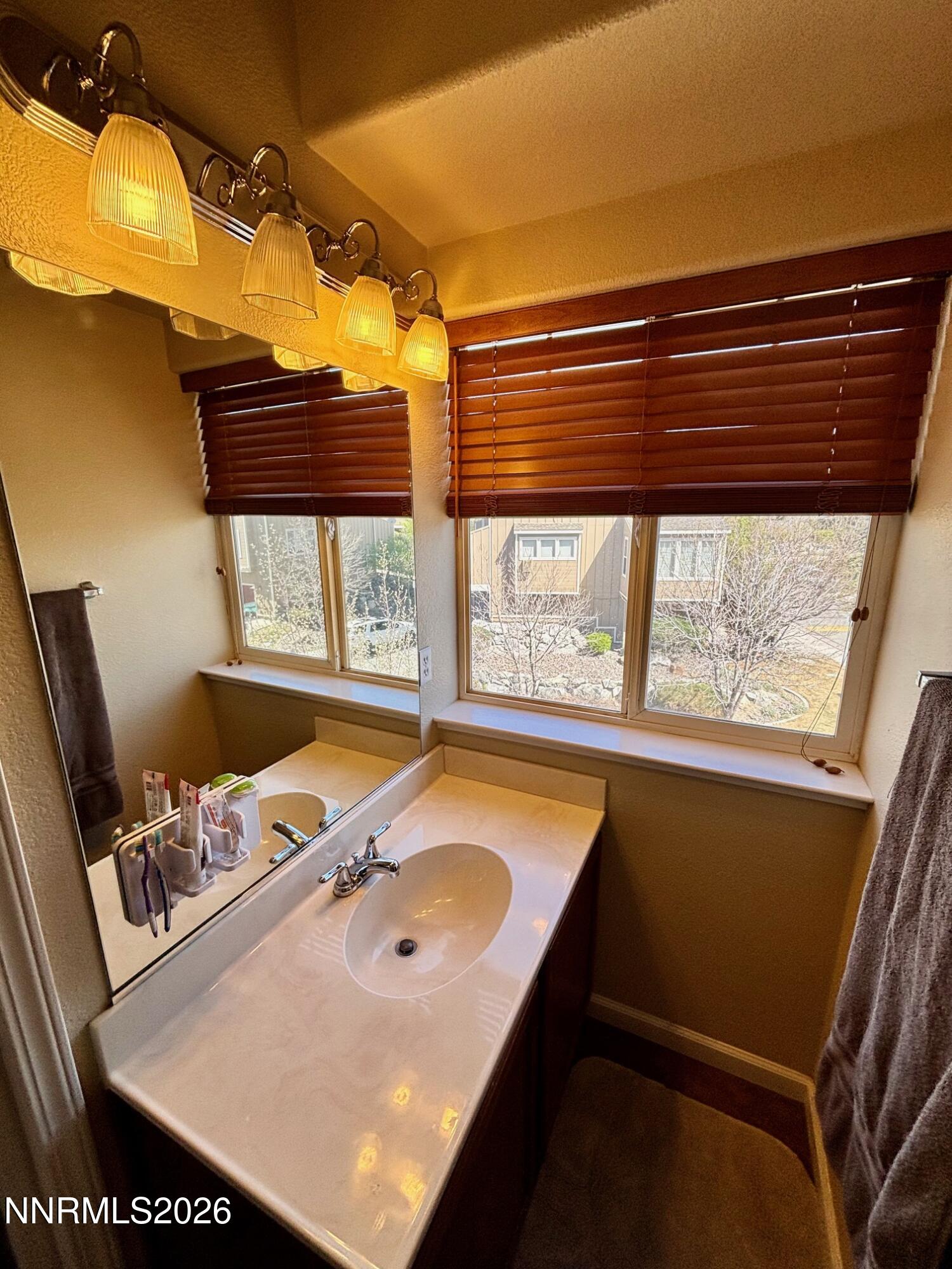 4299 Amber Marie Lane Reno, NV 89503 - Photo 28 of 32 2ND BATHROOM 2