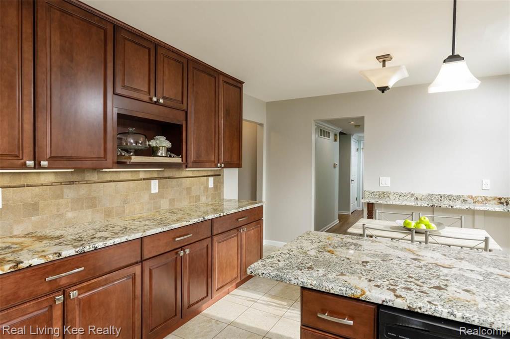2661 Winter Park Road Rochester Hills, MI 48309 - Photo 15 of 43