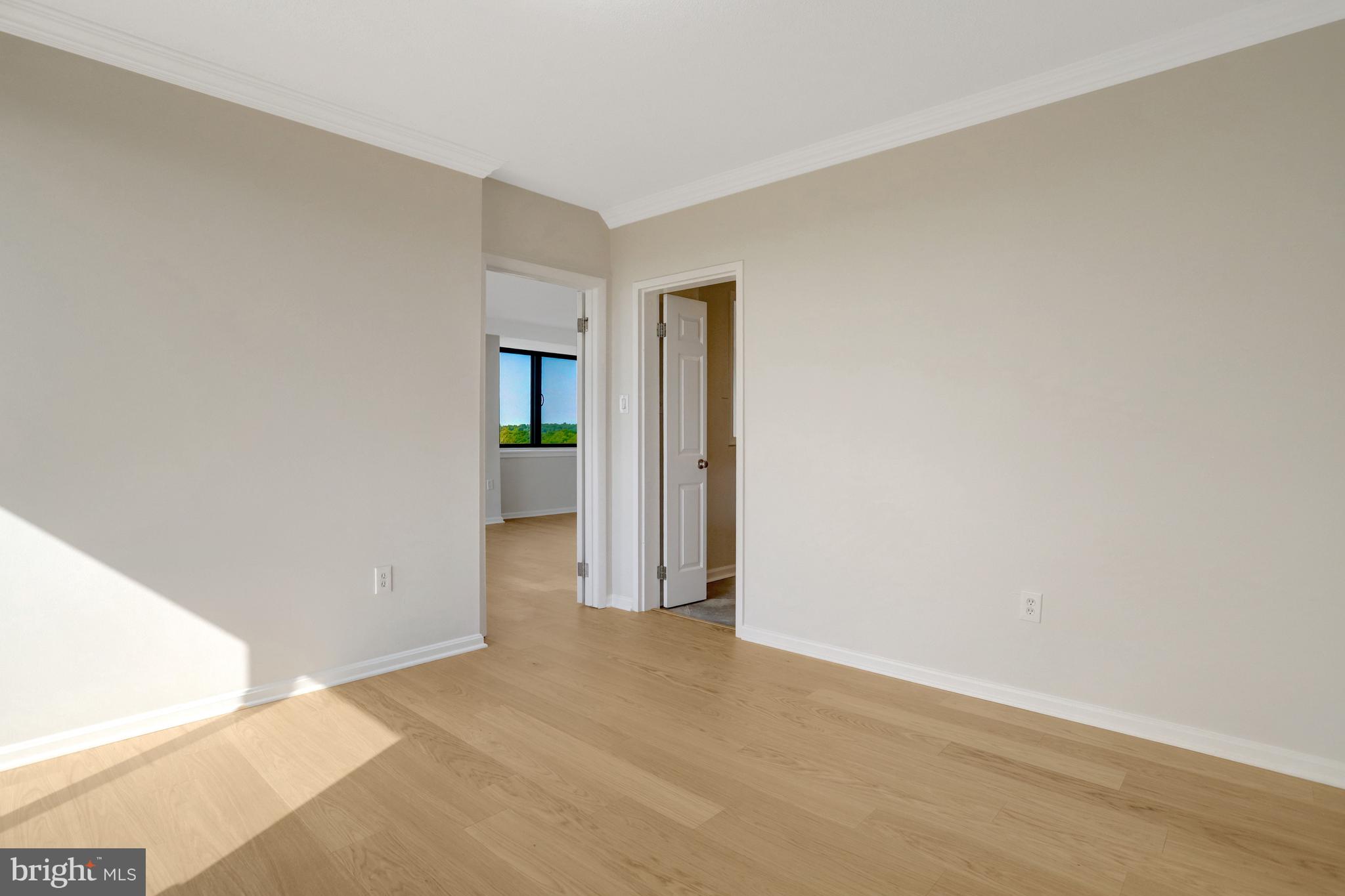 4141 North Henderson Road, Unit 606 Arlington, VA 22203 - Photo 18 of 39 Freshly Painted and Updated