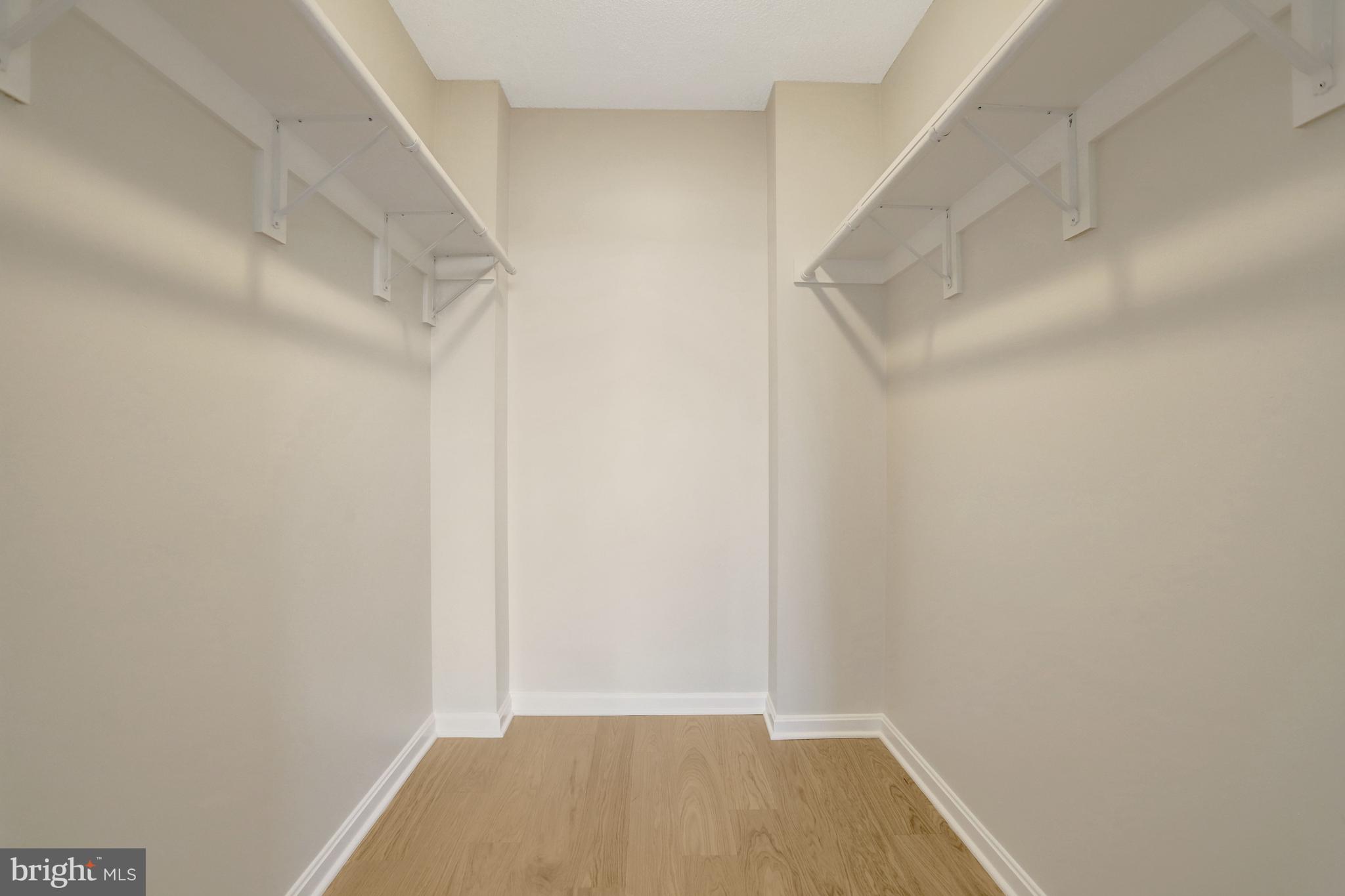 4141 North Henderson Road, Unit 606 Arlington, VA 22203 - Photo 21 of 39 B.R. #1 - Walk-in Closet