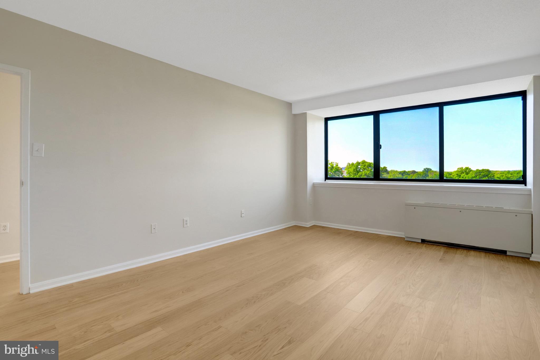 4141 North Henderson Road, Unit 606 Arlington, VA 22203 - Photo 22 of 39 Bedroom #1