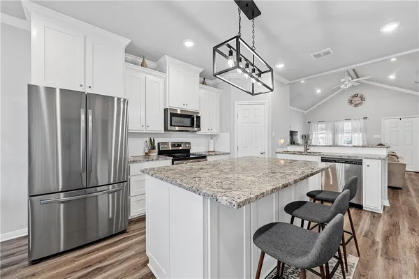 $229,000 | 702 Main Street South, McGregor, TX 76657