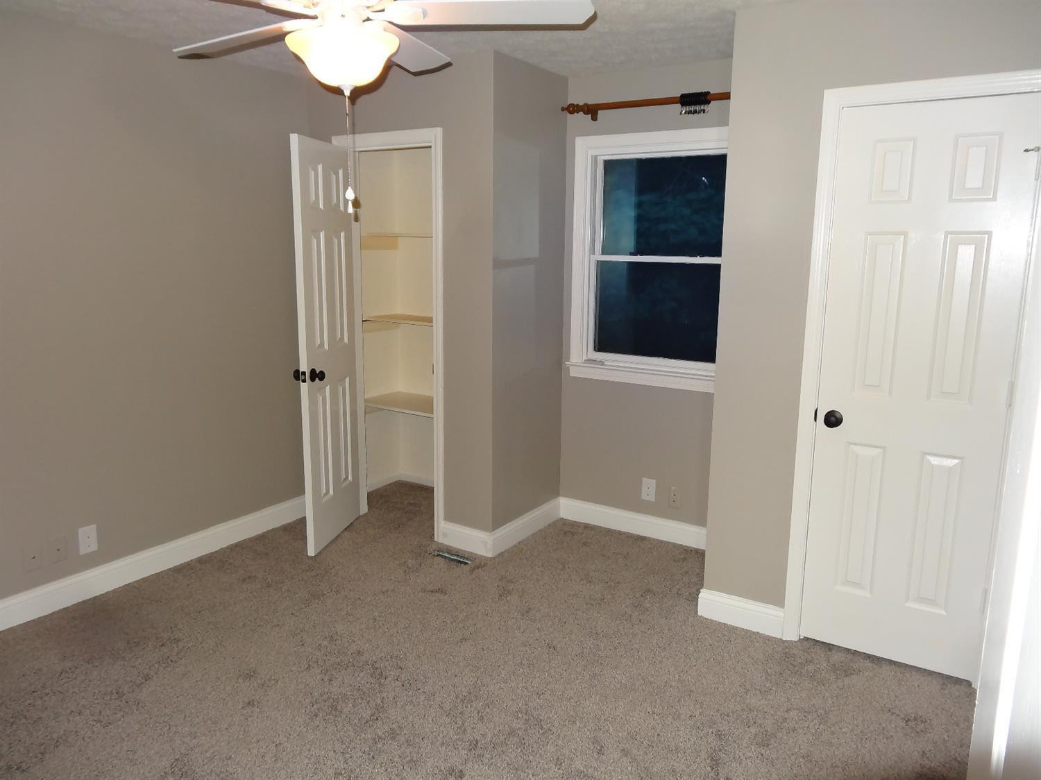1055 Rockbridge Road Lexington, KY 40515 - Photo 19 of 35 Bedroom #2 on main floor.