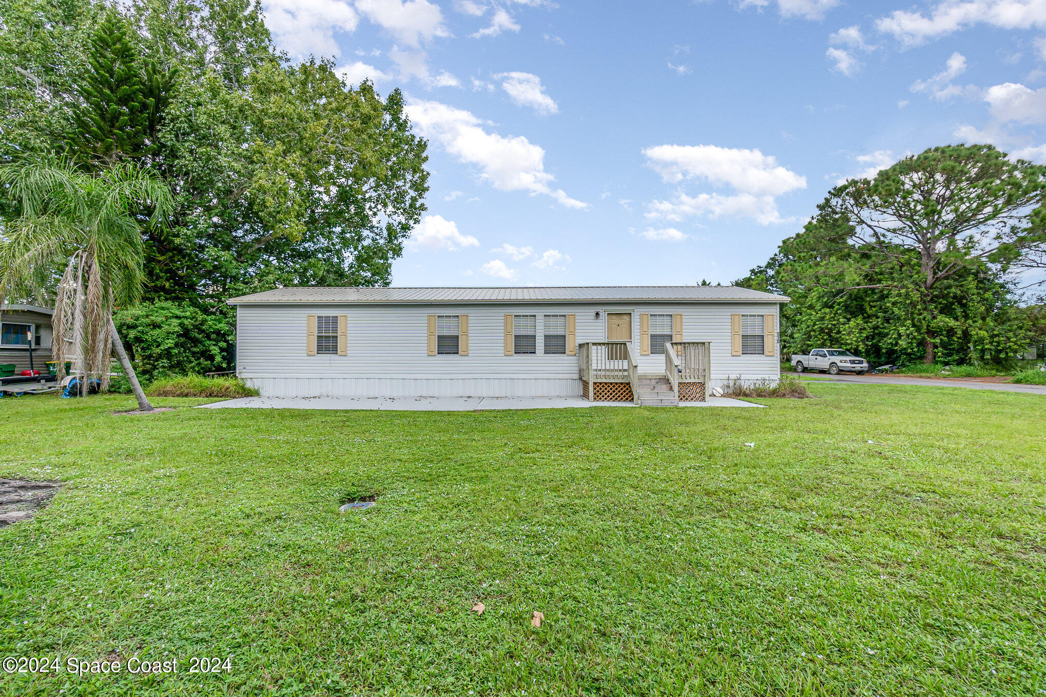 310 Baker Road Merritt Island, FL 32953 - Photo 1 of 22 022_bwm04650-edit