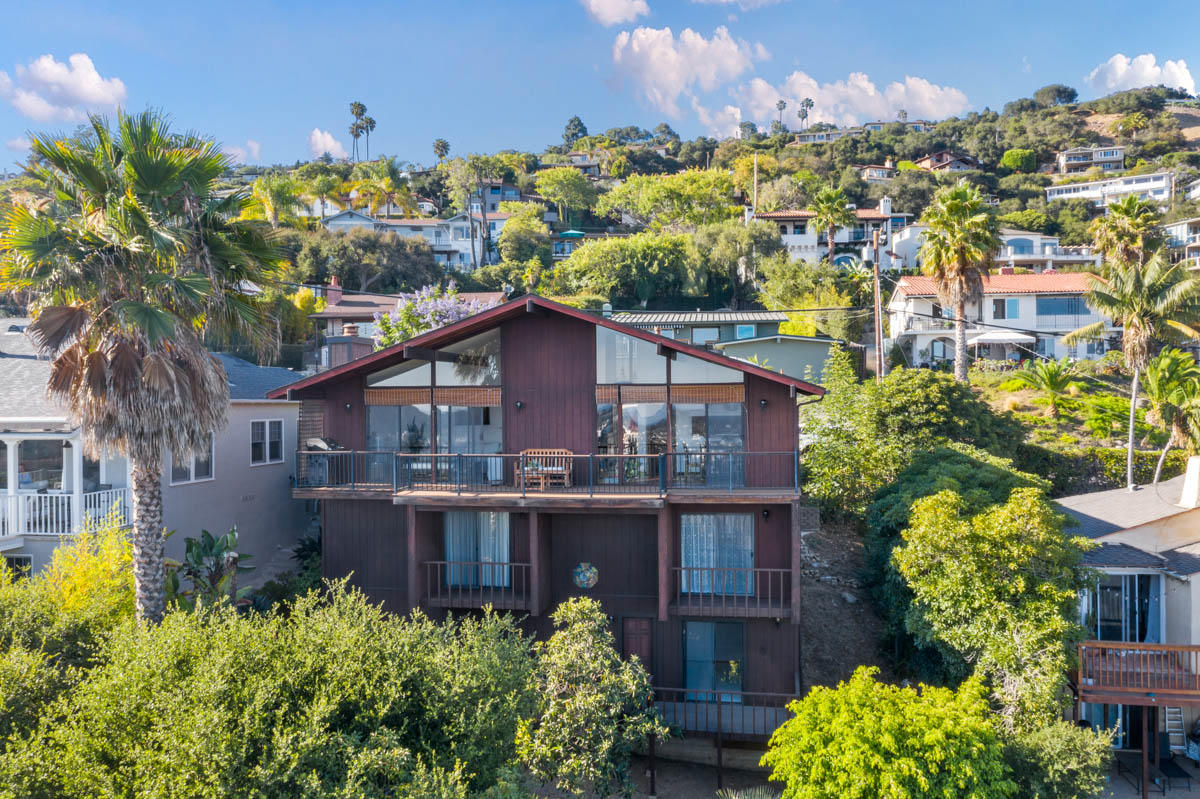 34 Rubio Road Santa Barbara, CA 93103 - Photo 2 of 10 front view of a house with a yard