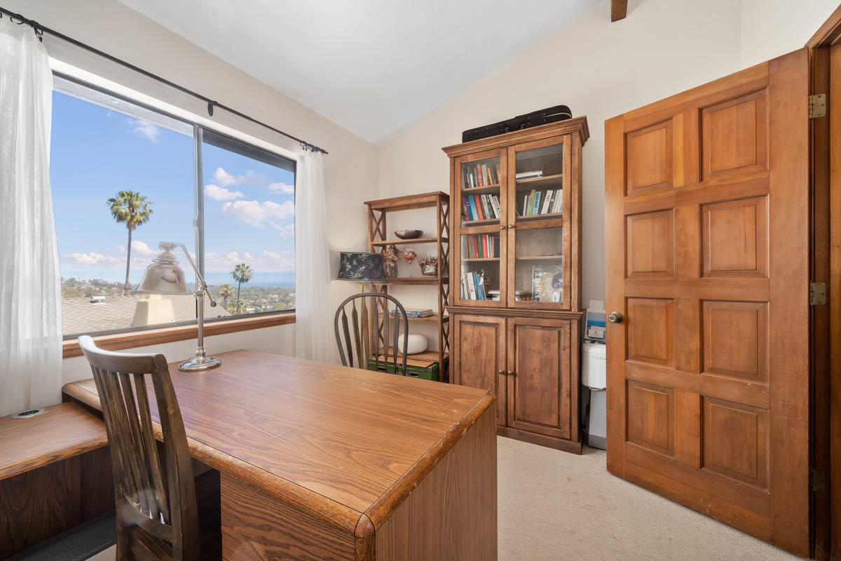 34 Rubio Road Santa Barbara, CA 93103 - Photo 8 of 10 a view of a livingroom with furniture and window