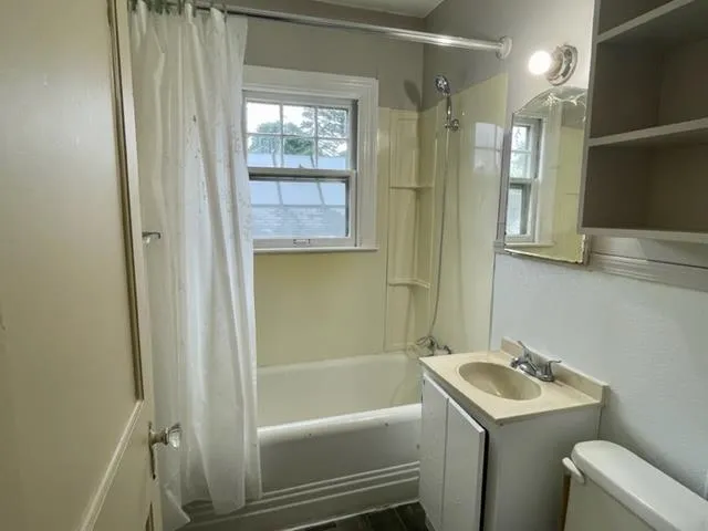 $230,000 | 640 Central, Beloit, WI 53511