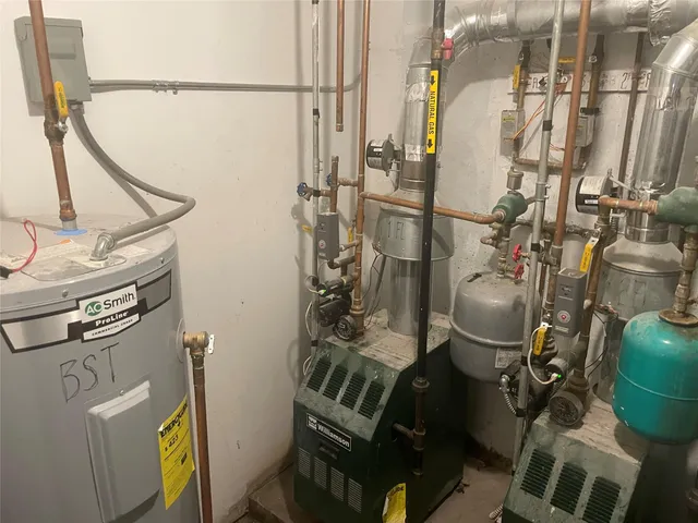 $1,580,000 | 3418 Irwin Avenue | Dash Estate